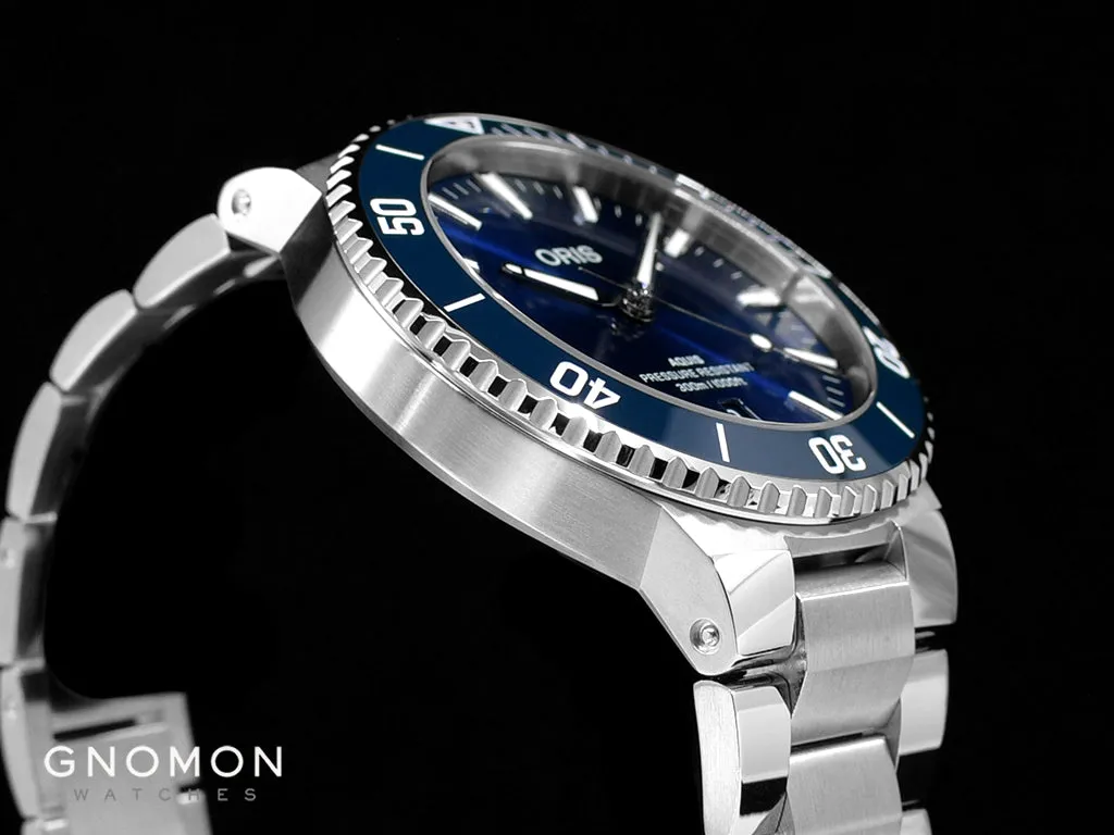 Aquis Date Blue - Bracelet - 41.5mm - Ref. 01 733 7787 4135-07 8 22 04PEB