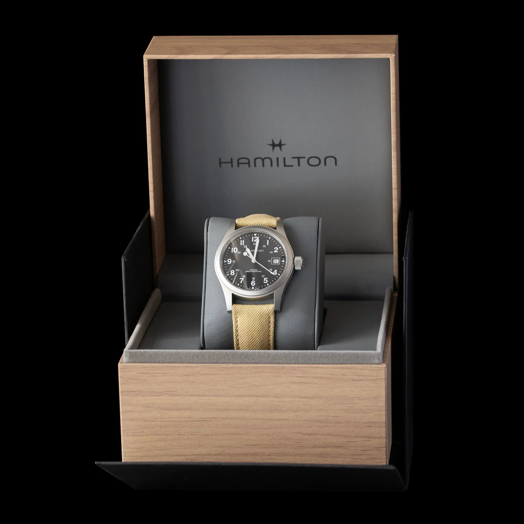 Hamilton - Khaki Field Mechanical 38mm