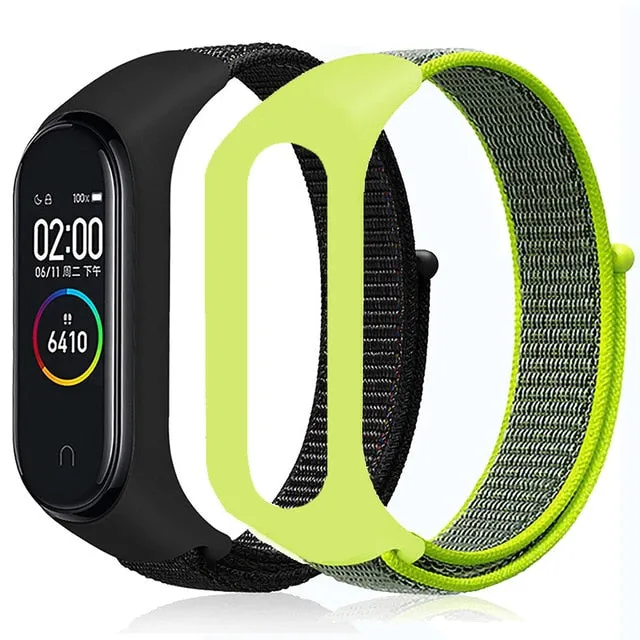 M4 Smart Fitness Watch with *** 1 x FREE DESIGNER STRAP ***