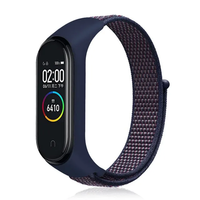 M4 Smart Fitness Watch with *** 1 x FREE DESIGNER STRAP ***