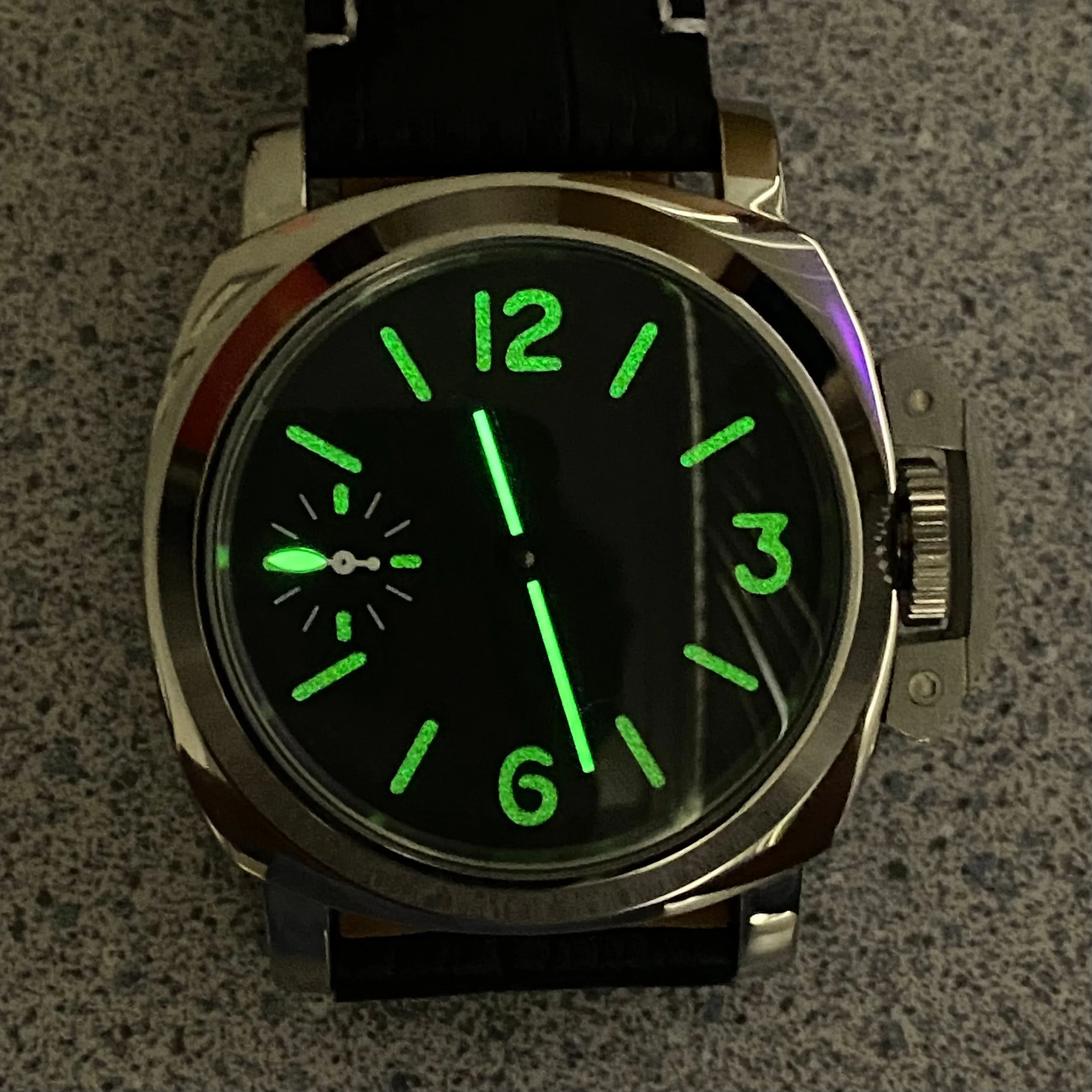 Military Style Mechanical Watch Cushion Display Case Back Wristwatch 44mm